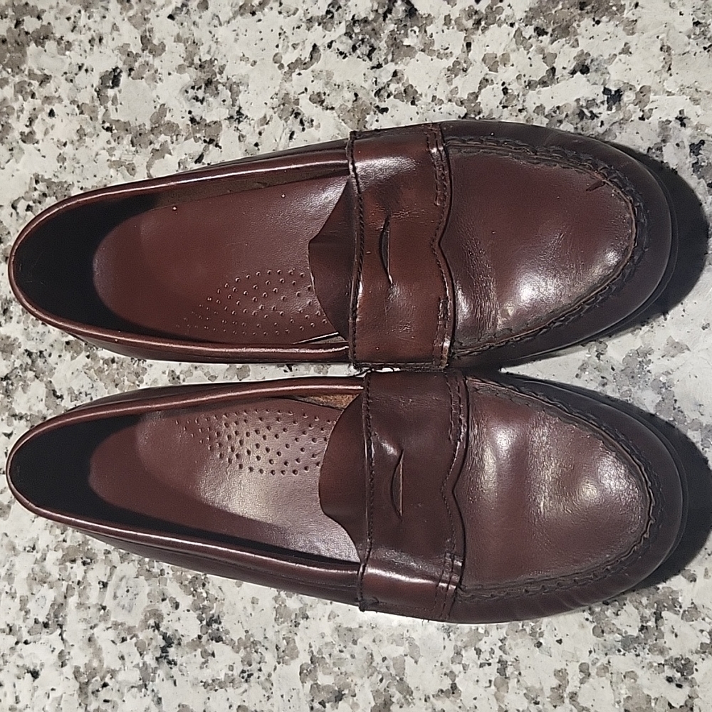 Vintage Hand Sewn Reddish-brown Penny Loafers size 8